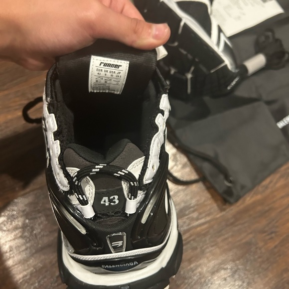 Balenciaga Runner Size 10 - Picture 6 of 7